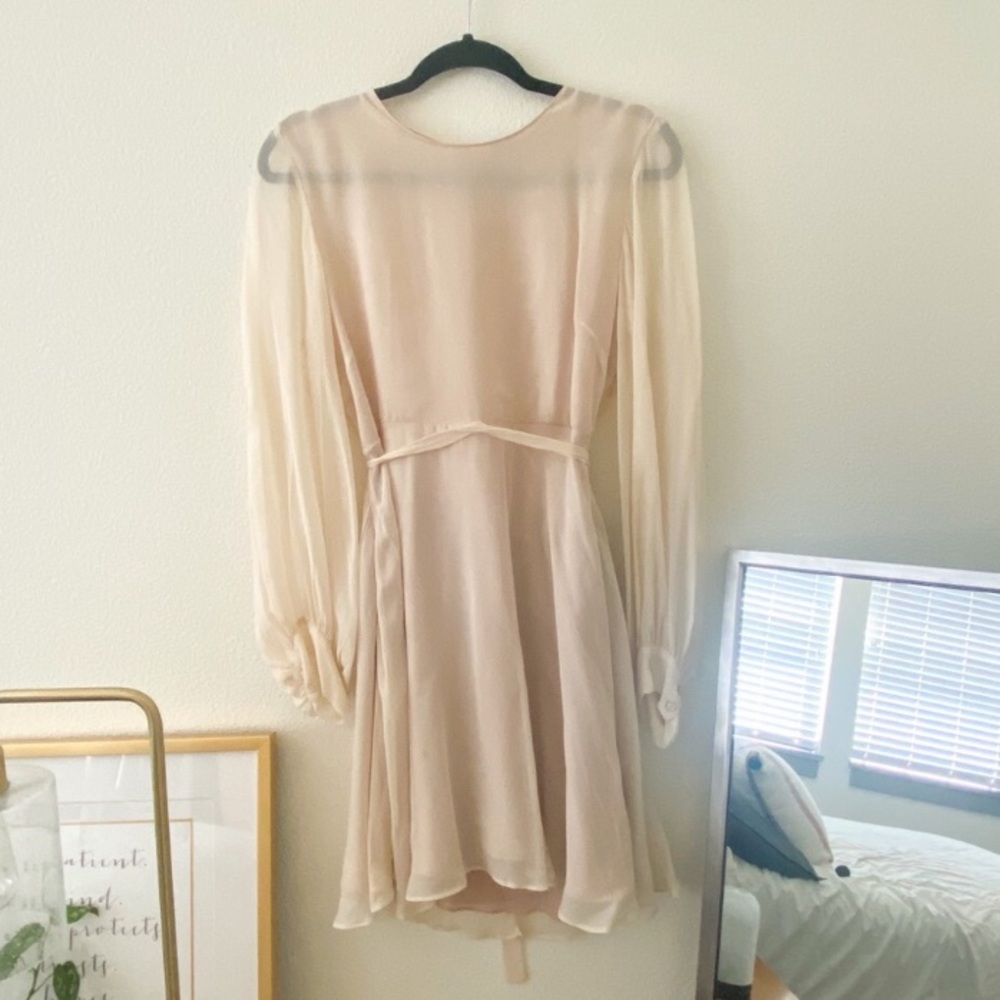 💕3/$19💕 Zara Flowy Mini Dress